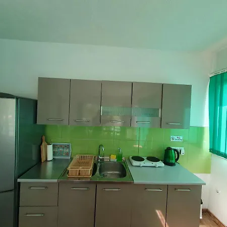 Waterfall View Apartment *
